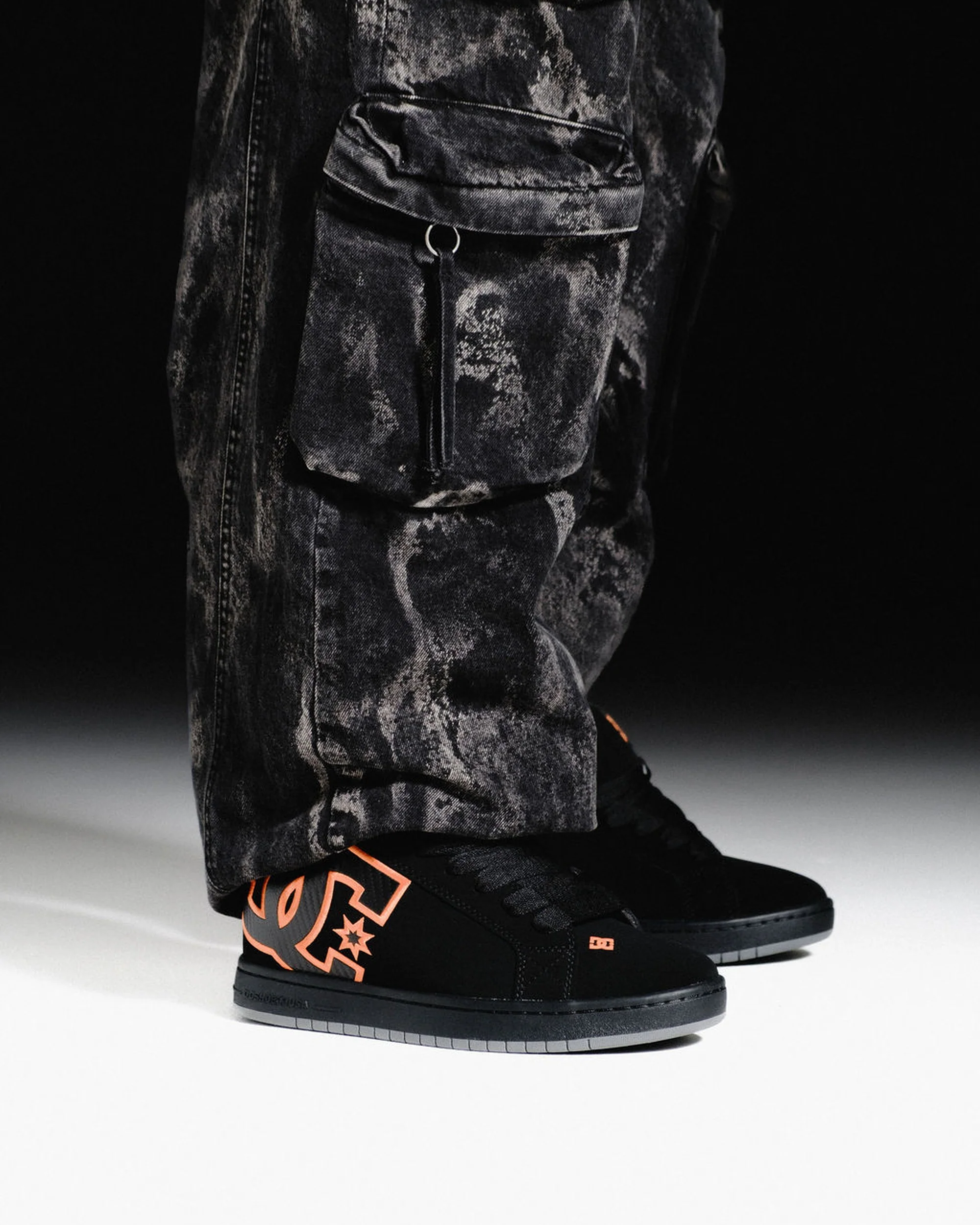 Mens Court Graffik Skate Shoes - Image 2