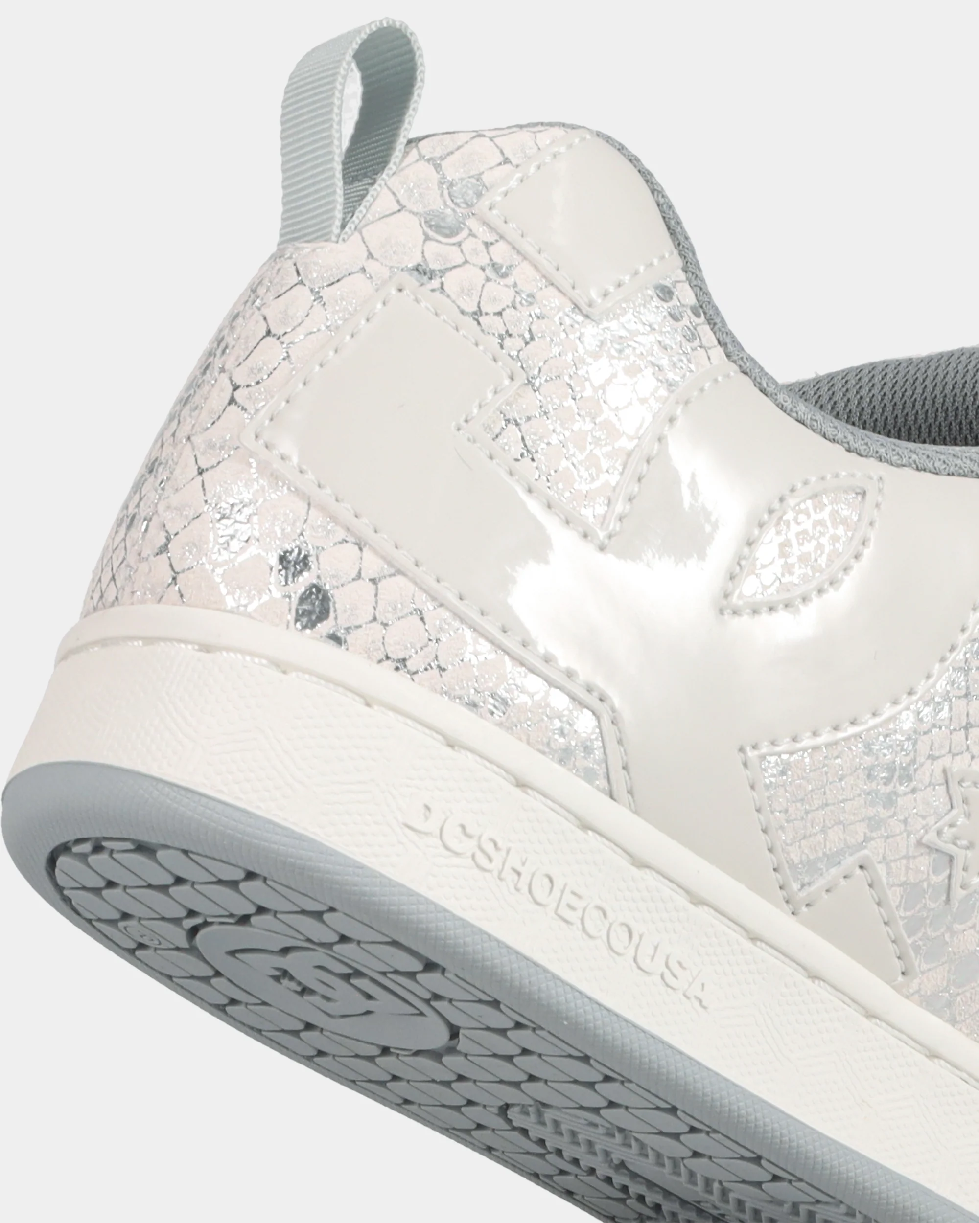 Womens Court Graffik Skate Shoes - Image 9