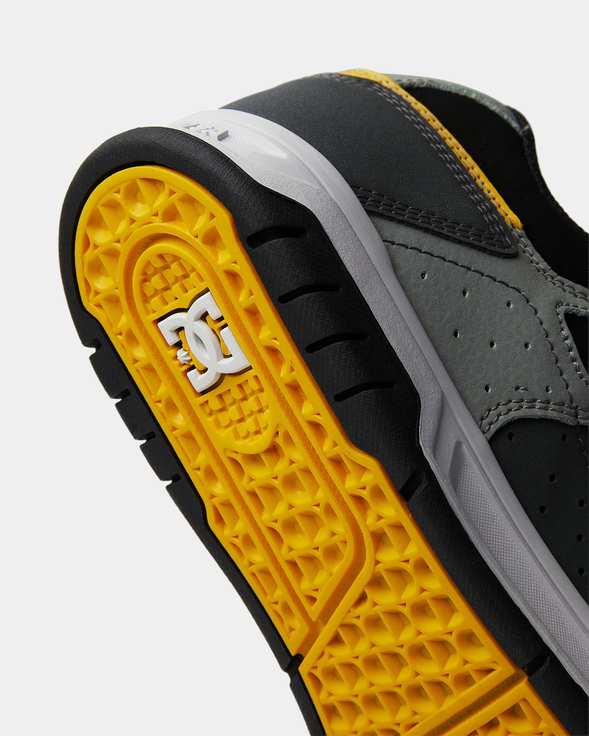 Mens Stag Sneakers - Image 8